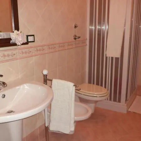 Case Vacanza Tra Le Torri Tatil Evi *